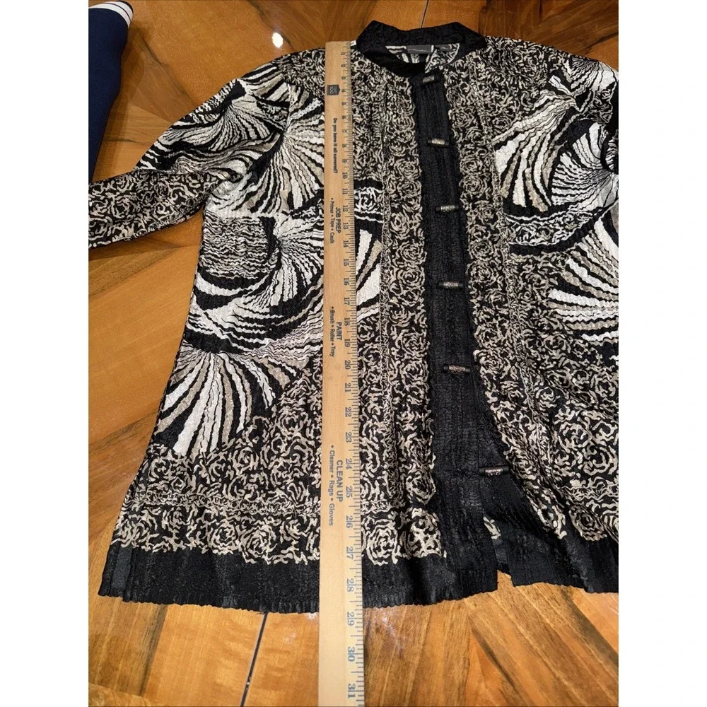 Travelers Collection by Chicos blazer cardigan black gold ivory open front women